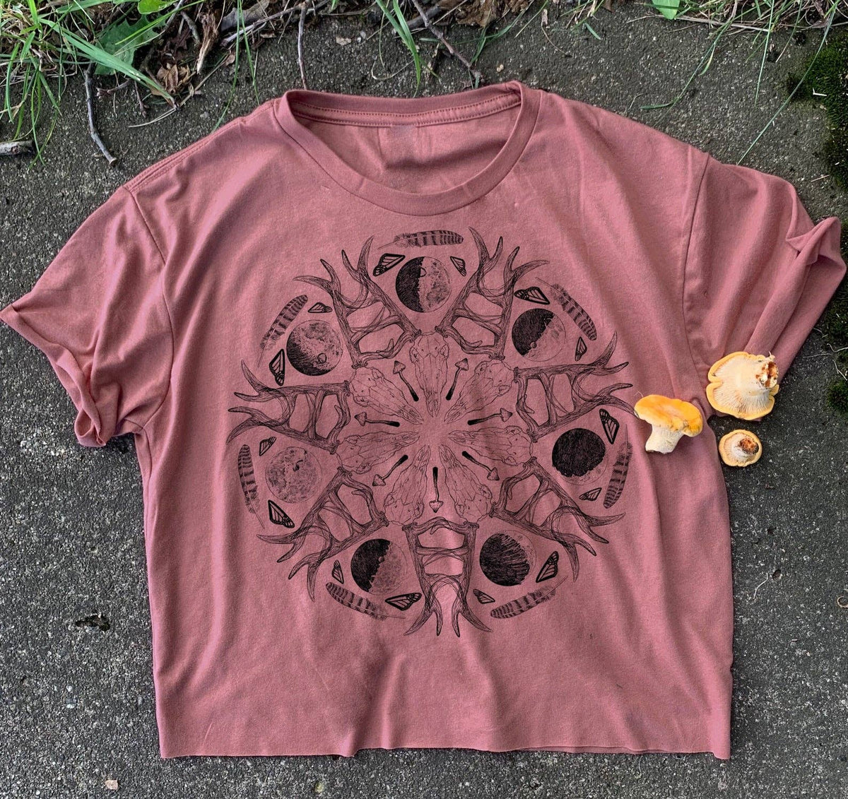 Elk Mandala Cropped Tee